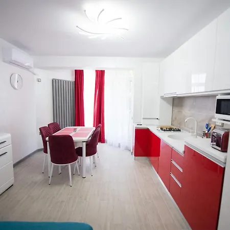 Mamaia By Alz * Năvodari