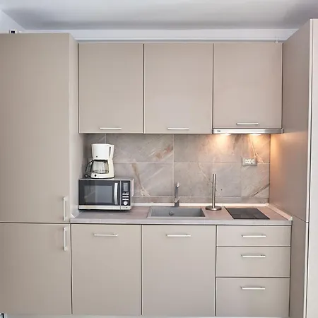 Mamaia By Alz * Năvodari