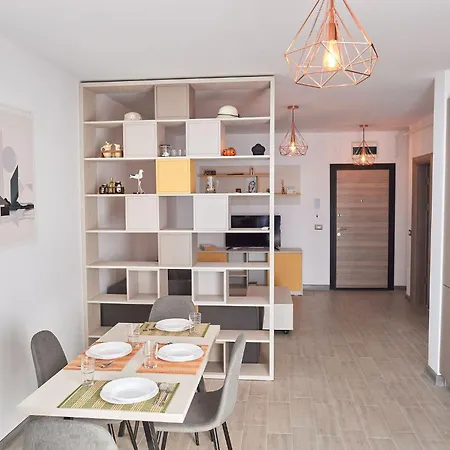 Mamaia By Alz Apartment *