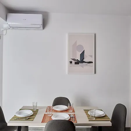 Mamaia By Alz Apartment *