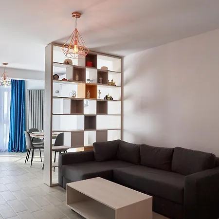 Apartment Mamaia By Alz *