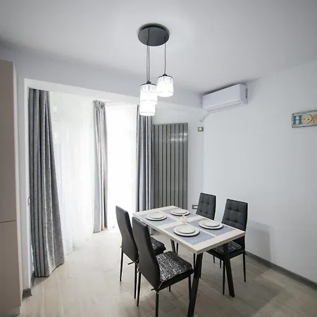 Mamaia By Alz Apartment