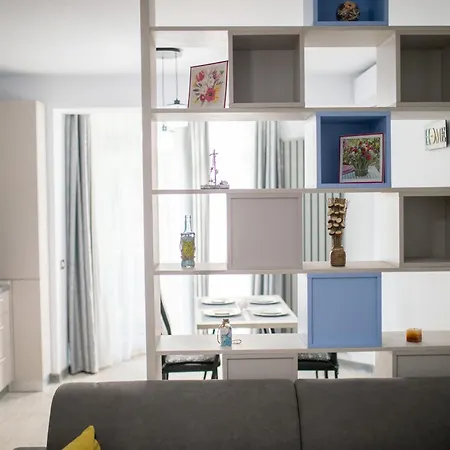 Apartment Mamaia By Alz