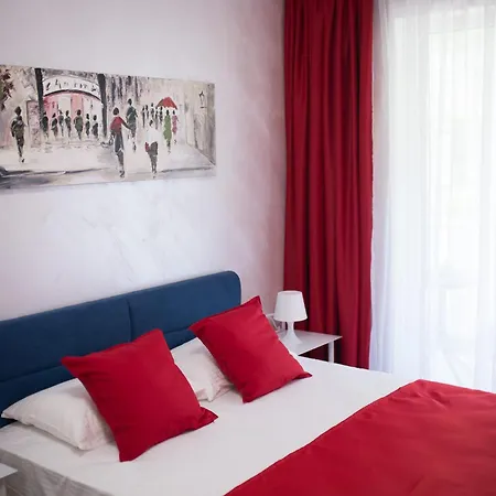 Apartment Mamaia By Alz Navodari