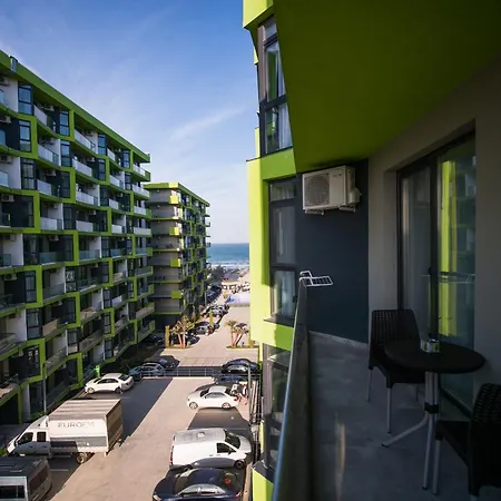 Mamaia By Alz Năvodari