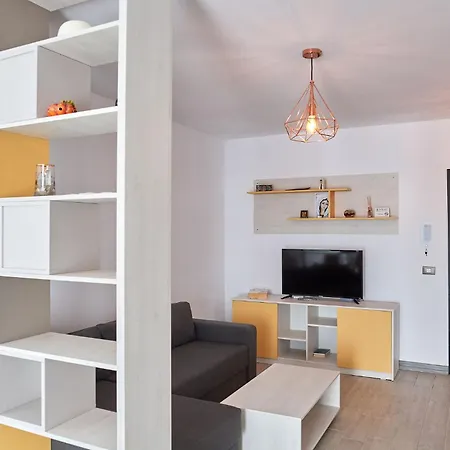 Mamaia By Alz Apartment