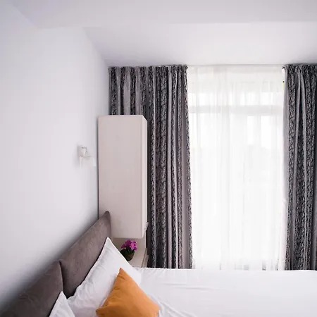 Apartment Mamaia By Alz *