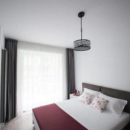 Apartment Mamaia By Alz Navodari