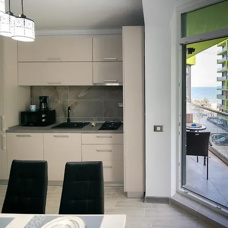 Mamaia By Alz Apartment